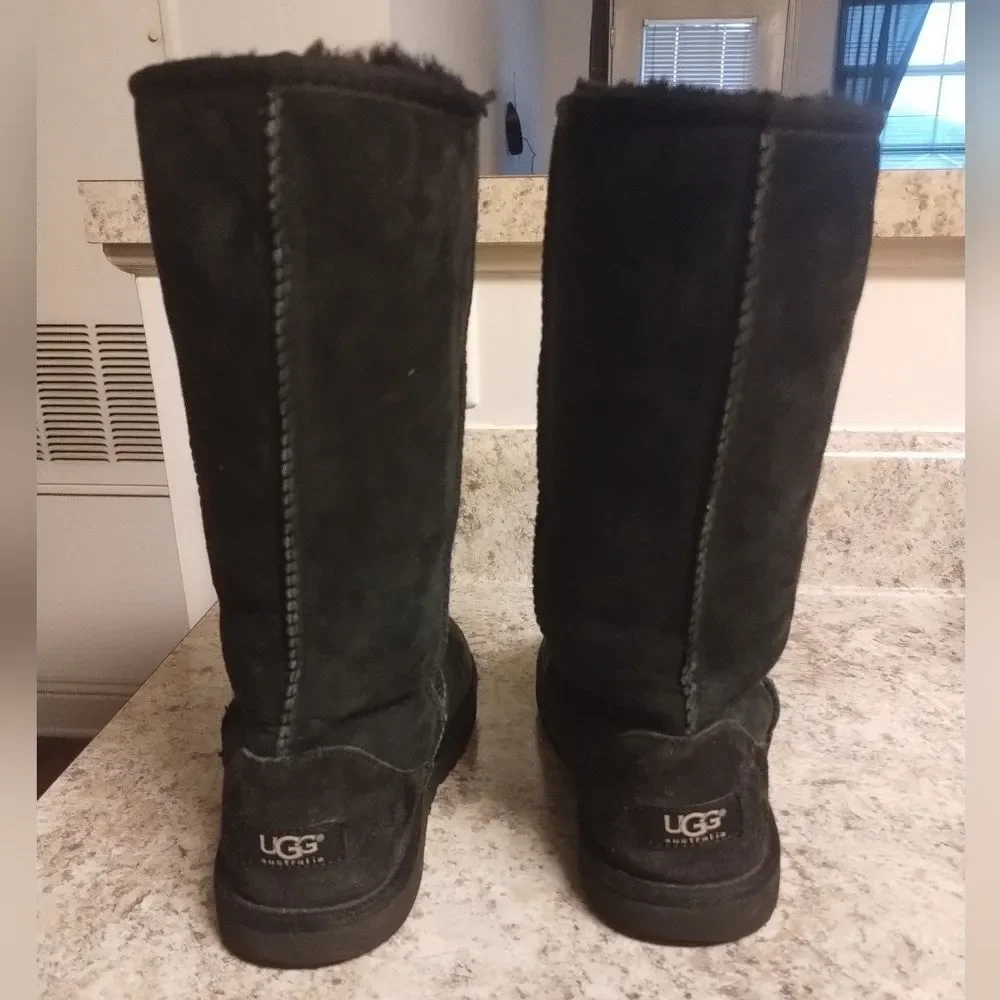 UGG Black Classic Tall Boots Kids 5 / Women's 7